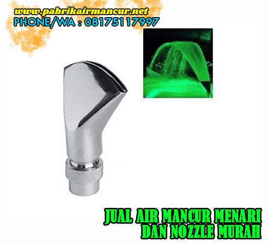 Nozzle adjustable fan nozzle